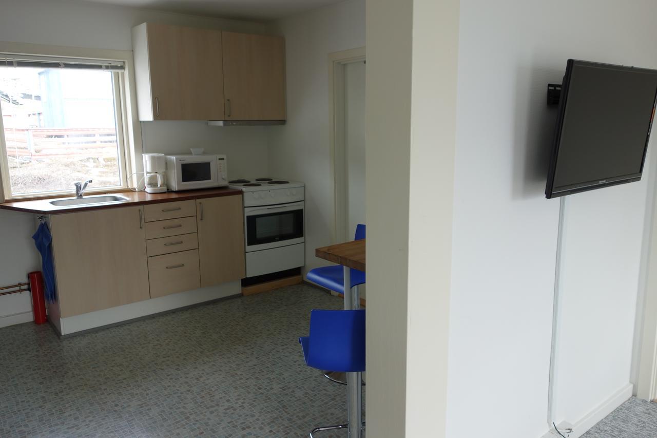 Vandrehuset 4 Nuuk Buitenkant foto