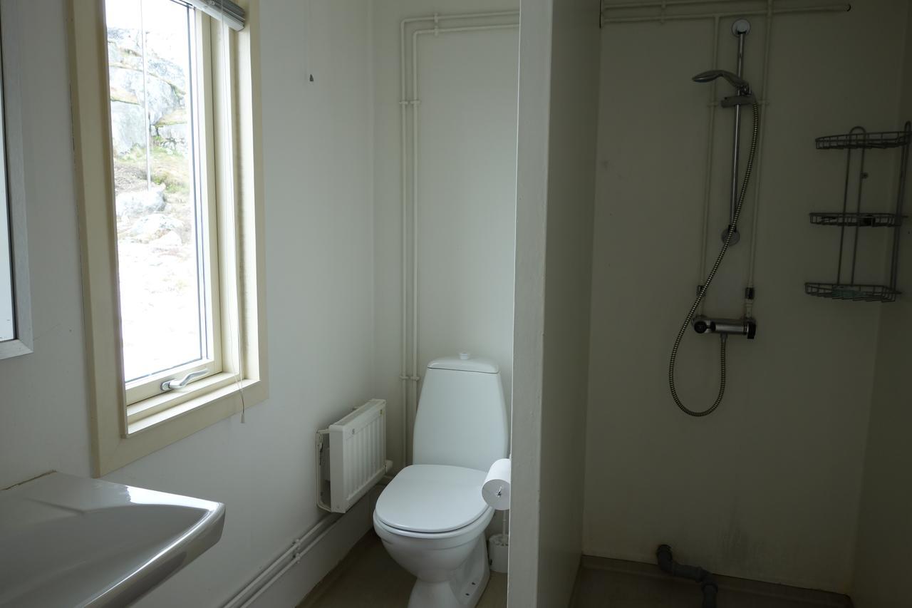 Vandrehuset 4 Nuuk Buitenkant foto